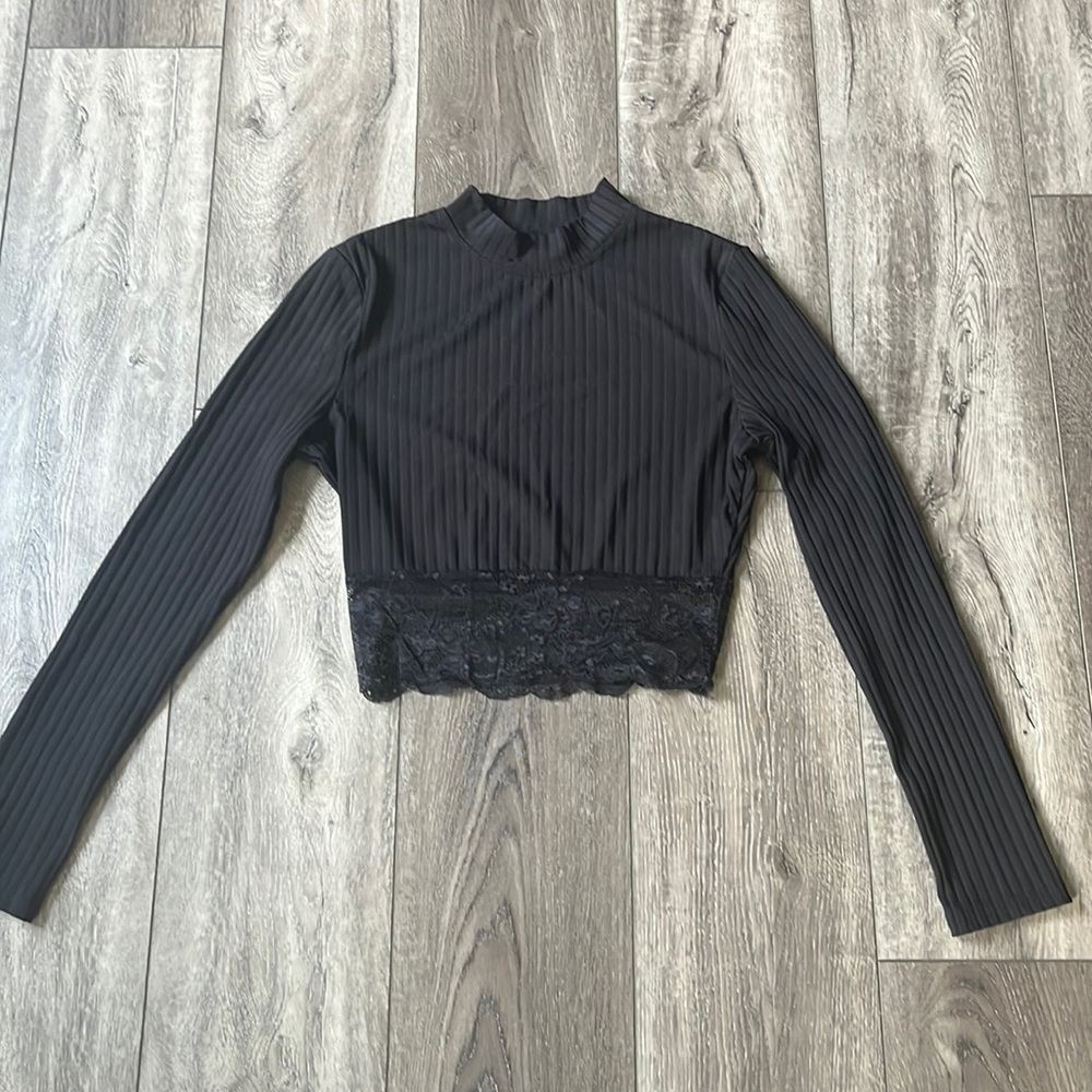 Trendy Turtleneck Crop Top with Lace
